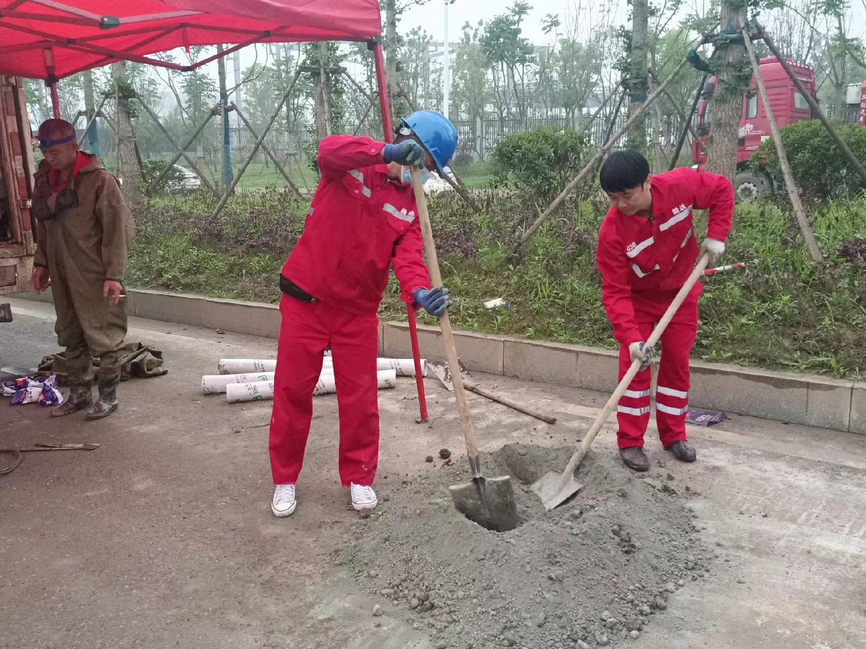 孝义管道疏通哪家好】及时进行市政管道清淤
